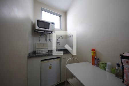 Casa à venda com 300m², 3 quartos e 4 vagasCozinha de apoio