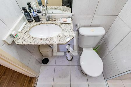 Casa à venda com 159m², 2 quartos e 2 vagas Casa à venda com 159m², 2 quartos e 2 vagasBanheiro da Suíte 1