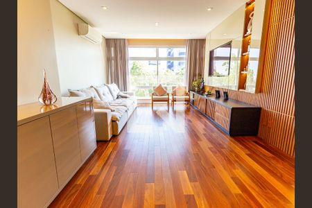 Sala de apartamento à venda com 3 quartos, 180m² em Cambuci, São Paulo