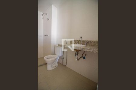 Apartamento para alugar com 80m², 2 quartos e 1 vaga Apartamento para alugar com 80m², 2 quartos e 1 vagaBanheiro da Suíte