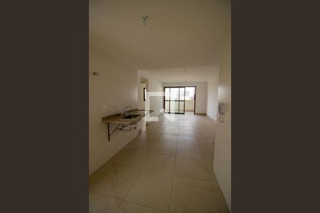 Apartamento para alugar com 80m², 2 quartos e 1 vaga Apartamento para alugar com 80m², 2 quartos e 1 vagaCozinha