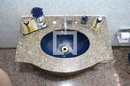 Casa à venda com 174m², 5 quartos e 2 vagasLavabo