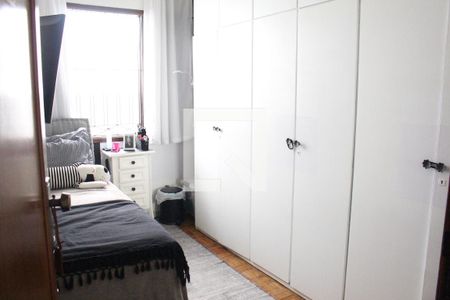 Casa à venda com 174m², 5 quartos e 2 vagasQuarto 2