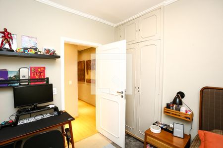 Apartamento à venda com 190m², 4 quartos e 3 vagas Apartamento à venda com 190m², 4 quartos e 3 vagasQuarto 2