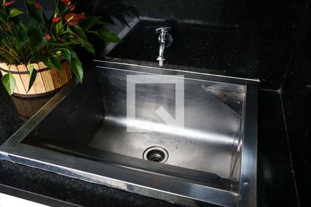 Apartamento à venda com 190m², 4 quartos e 3 vagas Apartamento à venda com 190m², 4 quartos e 3 vagasÁrea de Serviço