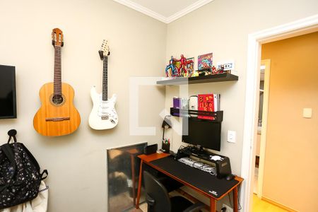 Apartamento à venda com 190m², 4 quartos e 3 vagas Apartamento à venda com 190m², 4 quartos e 3 vagasQuarto 2