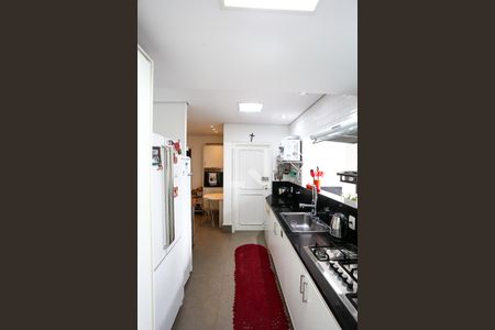 Apartamento à venda com 190m², 4 quartos e 3 vagas Apartamento à venda com 190m², 4 quartos e 3 vagasCozinha