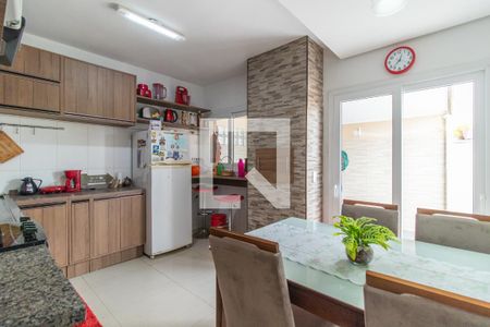 Casa de condomínio à venda com 96m², 2 quartos e 1 vaga Casa de condomínio à venda com 96m², 2 quartos e 1 vagaCozinha