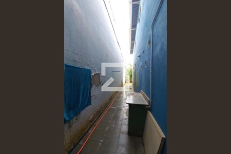 Casa à venda com 263m², 6 quartos e 4 vagasCorredor Lateral 