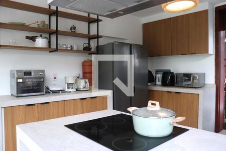 Casa à venda com 379m², 5 quartos e sem vagaCozinha