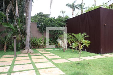 Casa à venda com 379m², 5 quartos e sem vagaÁrea externa