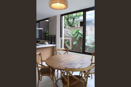 Casa à venda com 379m², 5 quartos e sem vagaCozinha