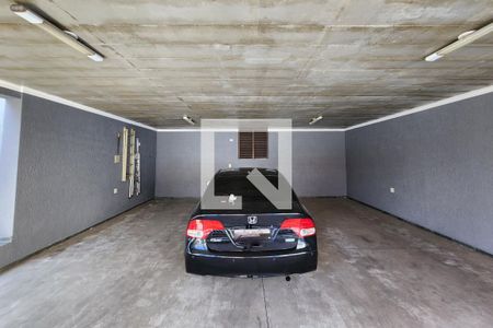 Casa à venda com 325m², 5 quartos e 3 vagasGaragem