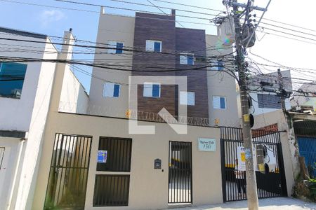 Apartamento à venda com 42m², 2 quartos e 1 vaga Apartamento à venda com 42m², 2 quartos e 1 vagaFachada