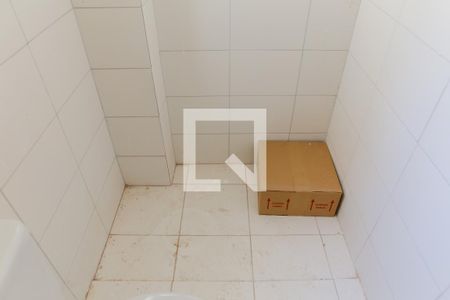 Apartamento à venda com 42m², 2 quartos e 1 vaga Apartamento à venda com 42m², 2 quartos e 1 vagaBanheiro