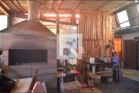 Casa à venda com 240m², 2 quartos e 1 vagaVaranda