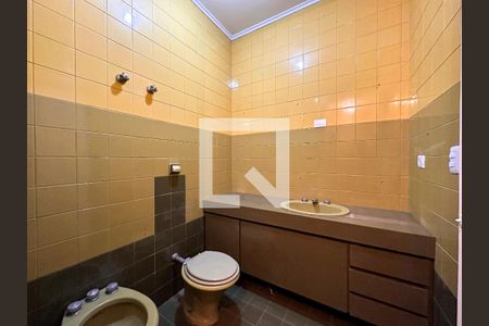 Casa para alugar com 1000m², 4 quartos e 4 vagasBanheiro