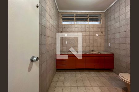 Casa para alugar com 1000m², 4 quartos e 4 vagasBanheiro