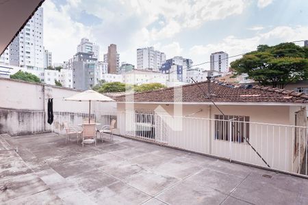 Casa à venda com 241m², 5 quartos e 2 vagasQuintal