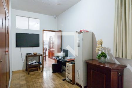 Casa à venda com 241m², 5 quartos e 2 vagasQuarto 1