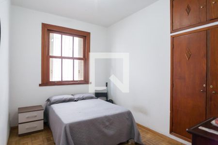 Casa à venda com 241m², 5 quartos e 2 vagasQuarto 2