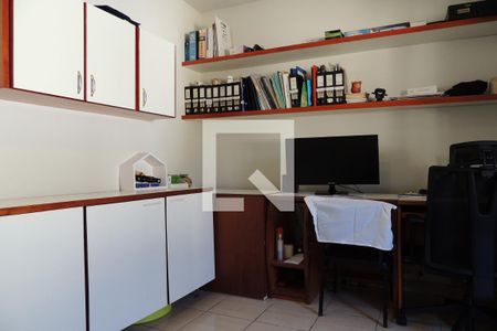 Casa à venda com 169m², 4 quartos e 2 vagasQuarto 3