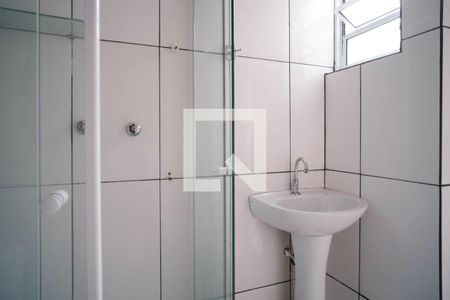 Banheiro de casa para alugar com 1 quarto, 50m² em Jardim Maringa, São Paulo