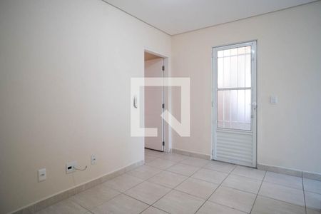 Sala de casa para alugar com 1 quarto, 50m² em Jardim Maringa, São Paulo