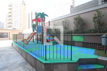 Apartamento para alugar com 156m², 2 quartos e 2 vagasÁrea comum - Playground