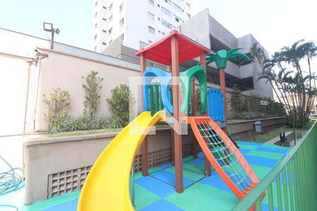 Apartamento para alugar com 156m², 2 quartos e 2 vagasÁrea comum - Playground