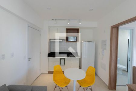 Sala/Cozinha de apartamento para alugar com 1 quarto, 34m² em Consolação, São Paulo