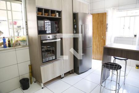 Casa à venda com 200m², 4 quartos e 2 vagasCozinha