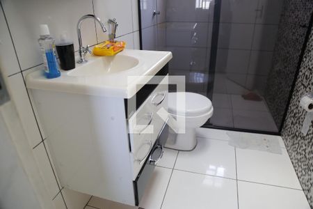 Casa à venda com 200m², 4 quartos e 2 vagasBanheiro da Suíte