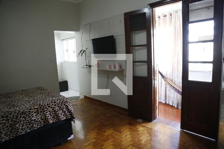 Casa à venda com 200m², 4 quartos e 2 vagasSuíte