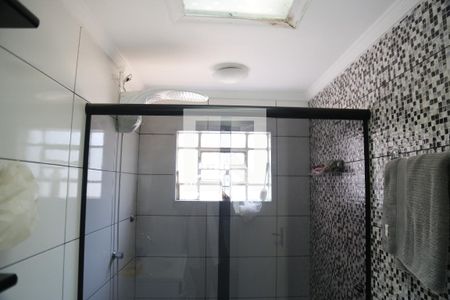 Casa à venda com 200m², 4 quartos e 2 vagasBanheiro da Suíte