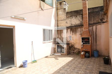 Casa à venda com 200m², 4 quartos e 2 vagasQuintal