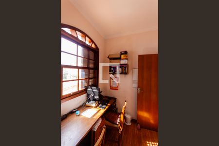 Casa à venda com 273m², 3 quartos e 3 vagas Casa à venda com 273m², 3 quartos e 3 vagasQuarto