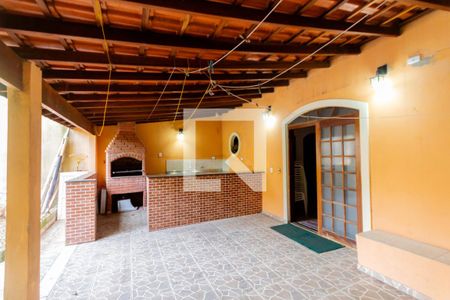 Casa à venda com 273m², 3 quartos e 3 vagas Casa à venda com 273m², 3 quartos e 3 vagasChurrasqueira