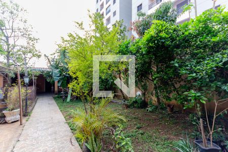 Casa à venda com 273m², 3 quartos e 3 vagas Casa à venda com 273m², 3 quartos e 3 vagasQuintal