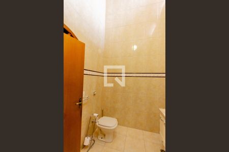 Casa à venda com 273m², 3 quartos e 3 vagas Casa à venda com 273m², 3 quartos e 3 vagasBanheiro da Suíte 1