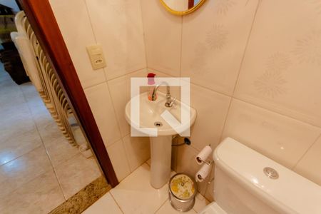 Casa à venda com 273m², 3 quartos e 3 vagas Casa à venda com 273m², 3 quartos e 3 vagasBanheiro da Área de Jogos