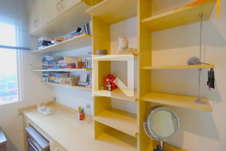 Casa à venda com 227m², 3 quartos e 2 vagasQuarto 3