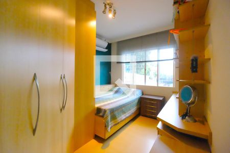 Casa à venda com 227m², 3 quartos e 2 vagasQuarto 3