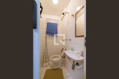 Apartamento à venda com 190m², 2 quartos e 2 vagasBanheiro de Serviço