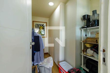 Apartamento à venda com 190m², 2 quartos e 2 vagasQuarto de Serviço