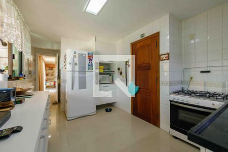 Apartamento à venda com 190m², 2 quartos e 2 vagasCozinha