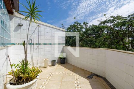 Apartamento à venda com 190m², 2 quartos e 2 vagasVaranda