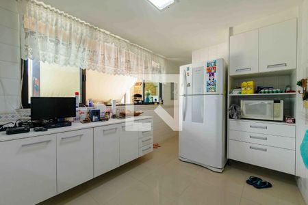 Apartamento à venda com 190m², 2 quartos e 2 vagasCozinha