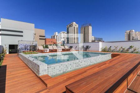 Studio à venda com 24m², 1 quarto e sem vaga Studio à venda com 24m², 1 quarto e sem vagaÁrea comum - Piscina