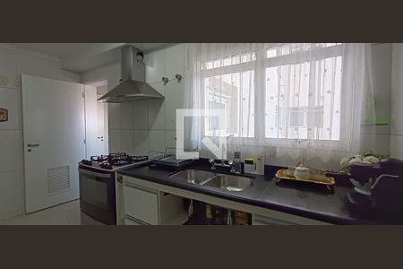 Apartamento à venda com 149m², 4 quartos e 2 vagasCozinha